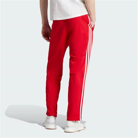 trainingsbroek rood adidas|adicolor classics firebird trainingsbroek.